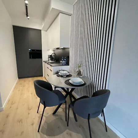 Wawrzynca Goplana Parking Apartment Poznan